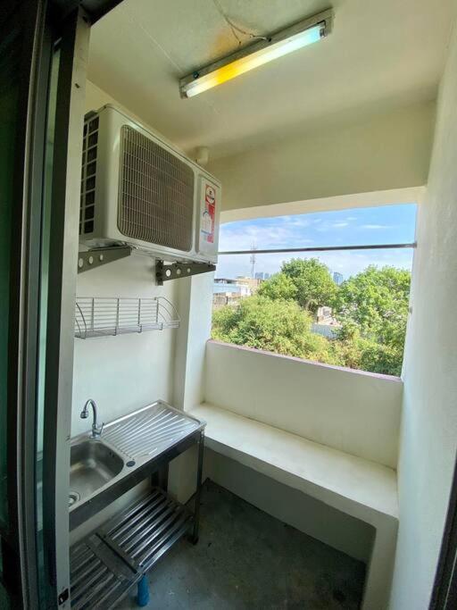 Ratanawong Place 823 Банкок Екстериор снимка