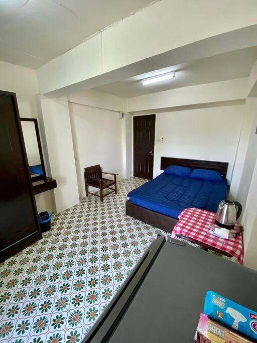 Ratanawong Place 823 Банкок Екстериор снимка